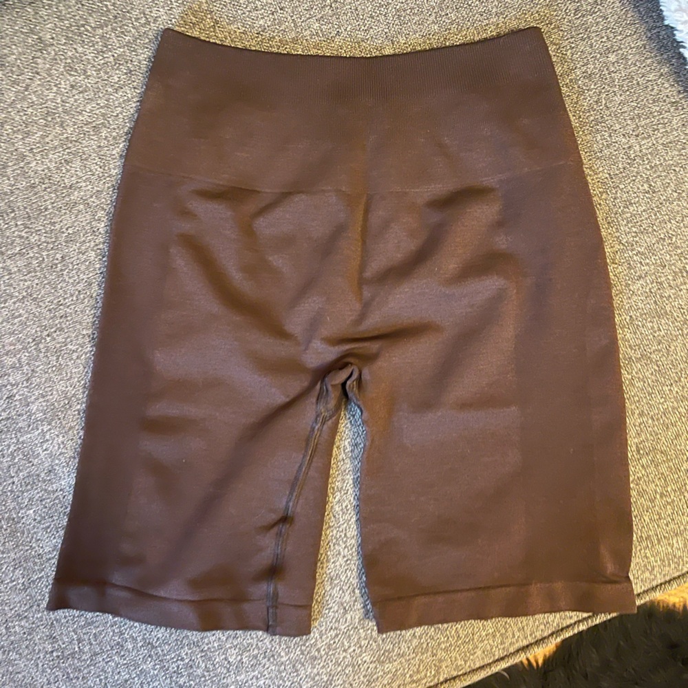 Alphalete Amplify Bikers